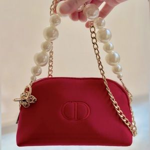 NWOT Christian Dior beauty bag/pouch with pearl chain and gold-tone chain